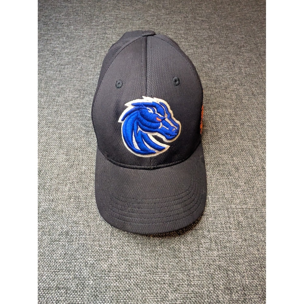 Boise Broncos Hat Cap Size L/XL Blue Orange Memory Fit Top Of The World Football